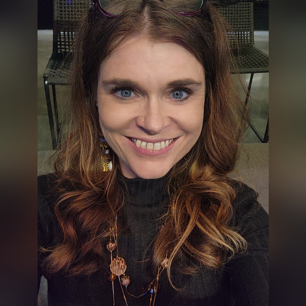 Meet your Posher, Felisha